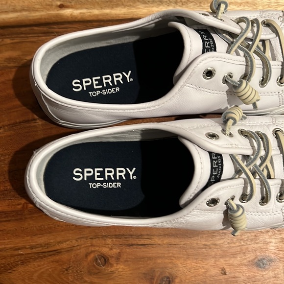 Sperry Leather Top-Sider Like New-Only Worn Two Times - Picture 5 of 13